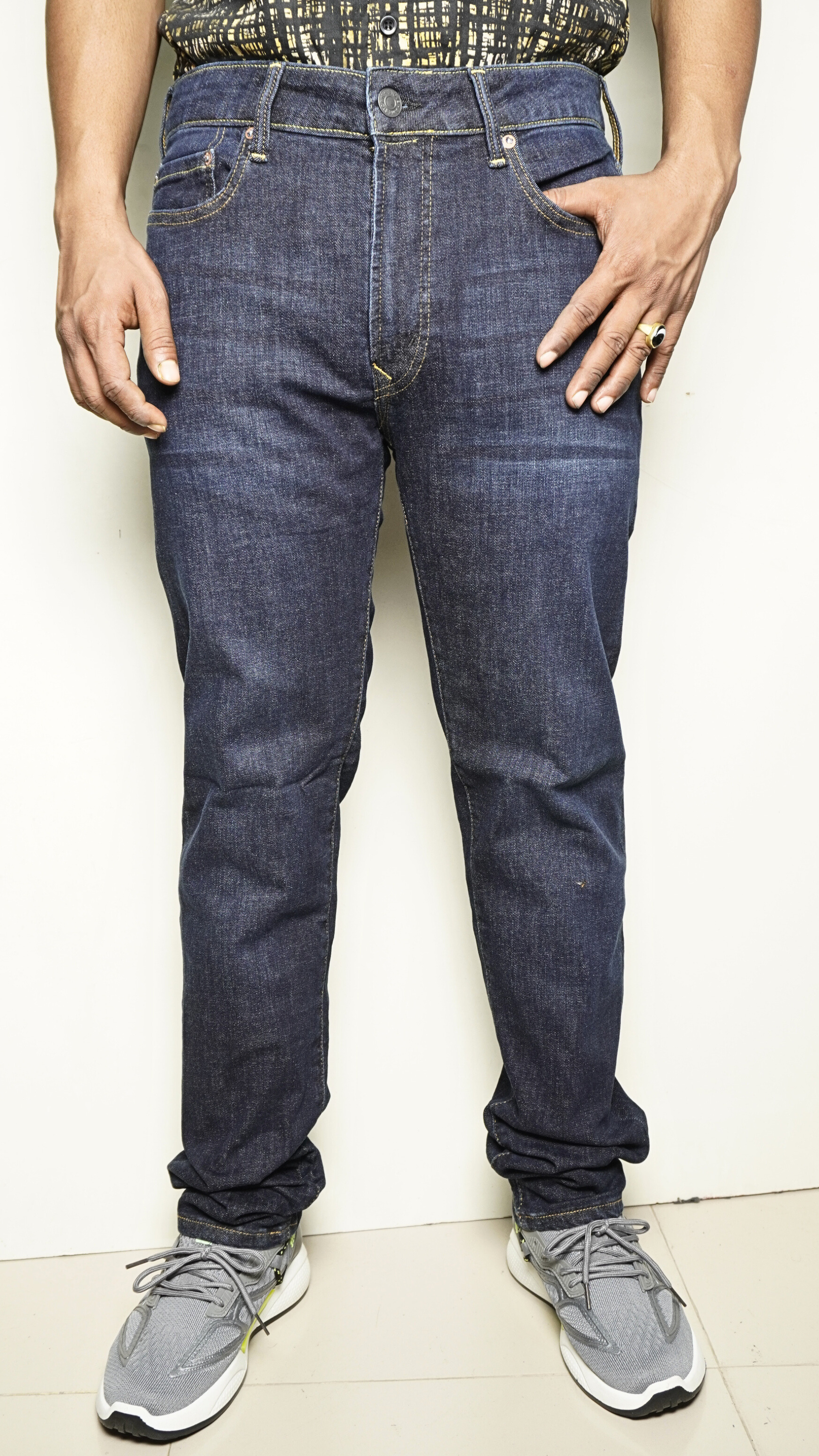 A/E Men's premium 100% export jeans.